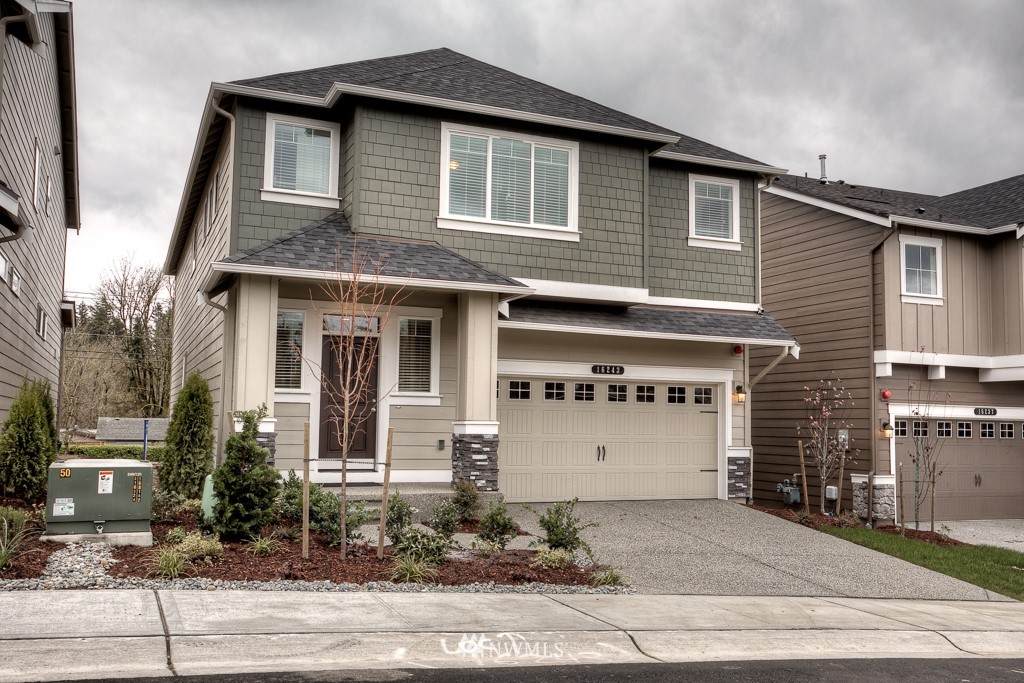3417 104 Avenue - Photo 1