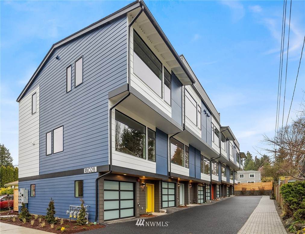 18028 10th Avenue - Photo 1