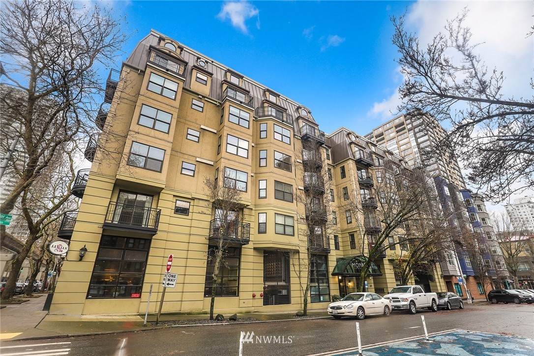 425 Vine Street - Photo 1