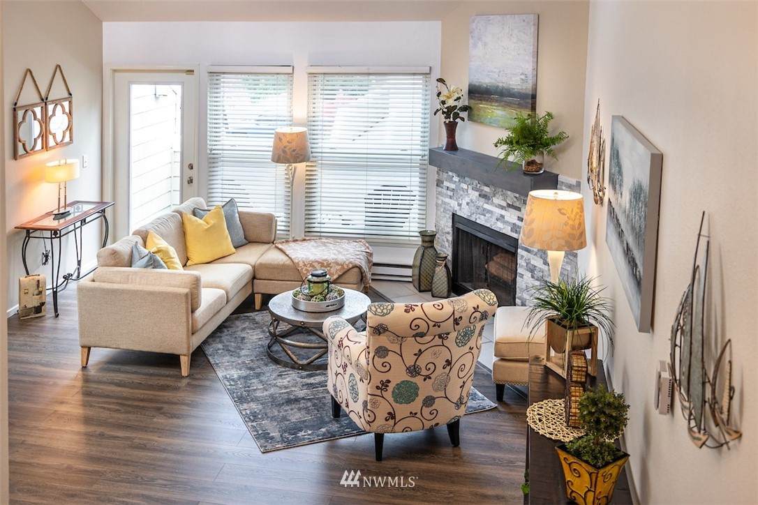 11713 93rd Avenue - Photo 1