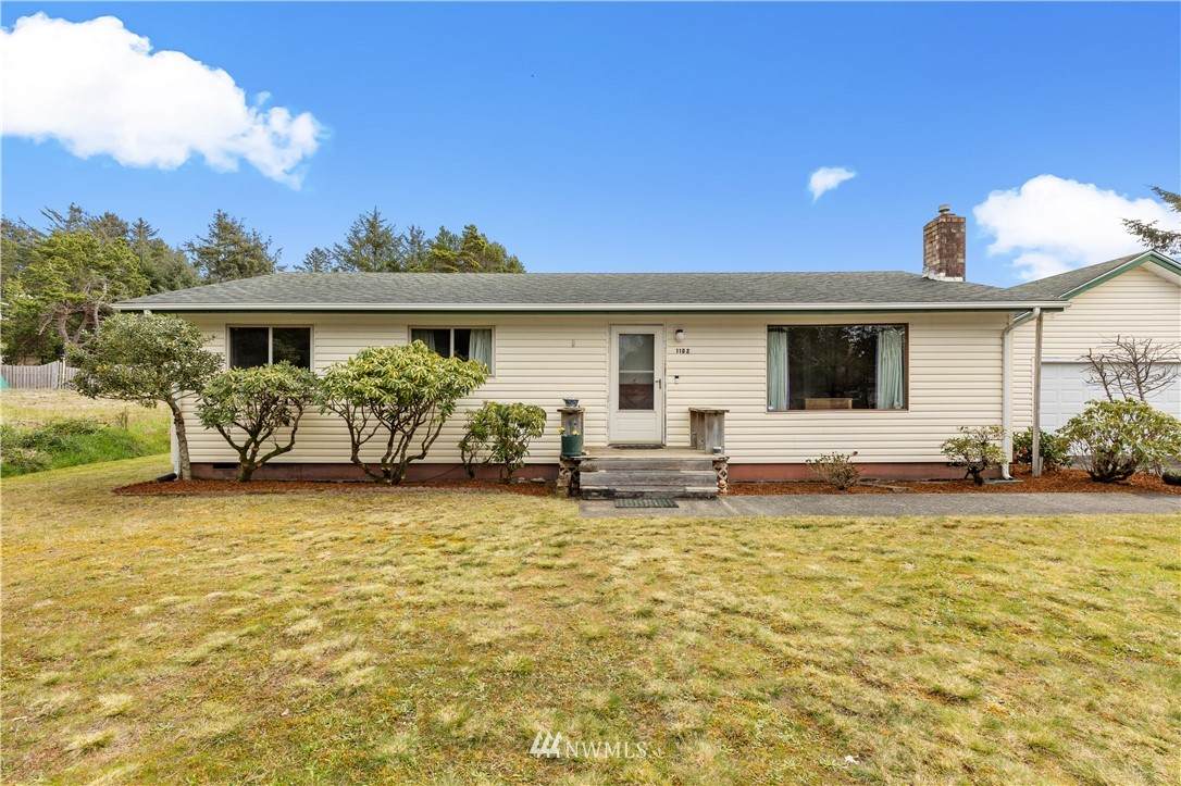 1102 Surf Street - Photo 1