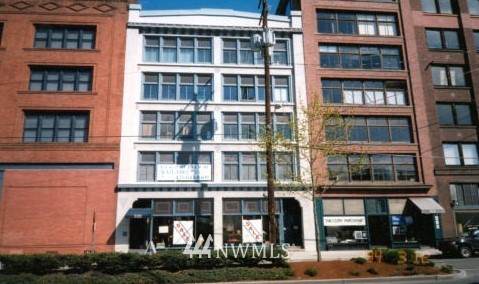 562 1st Avenue - Photo 1