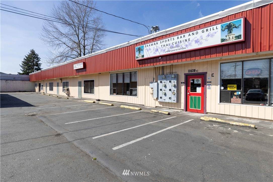 11620 Pacific Highway - Photo 1