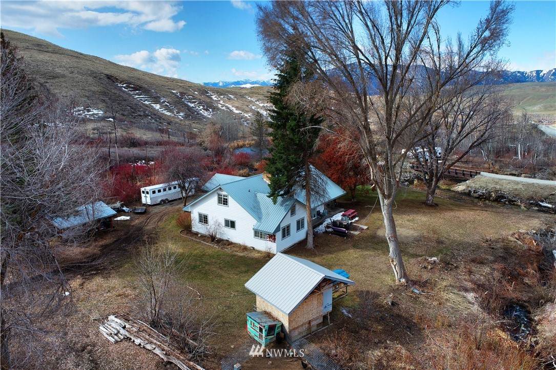 20752 Highway 20 - Photo 1