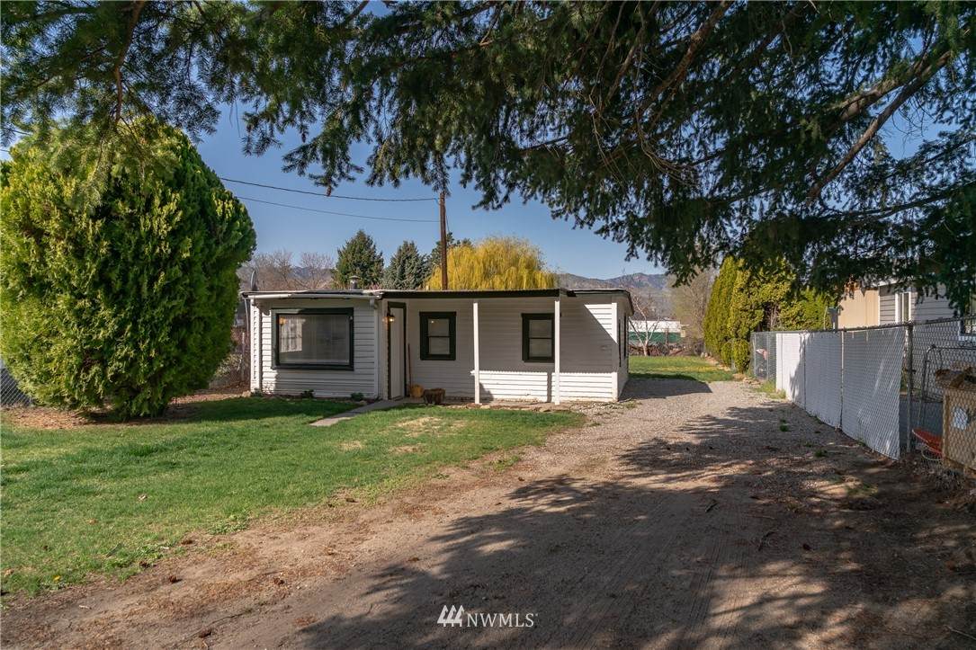 66 Kansas Avenue - Photo 1