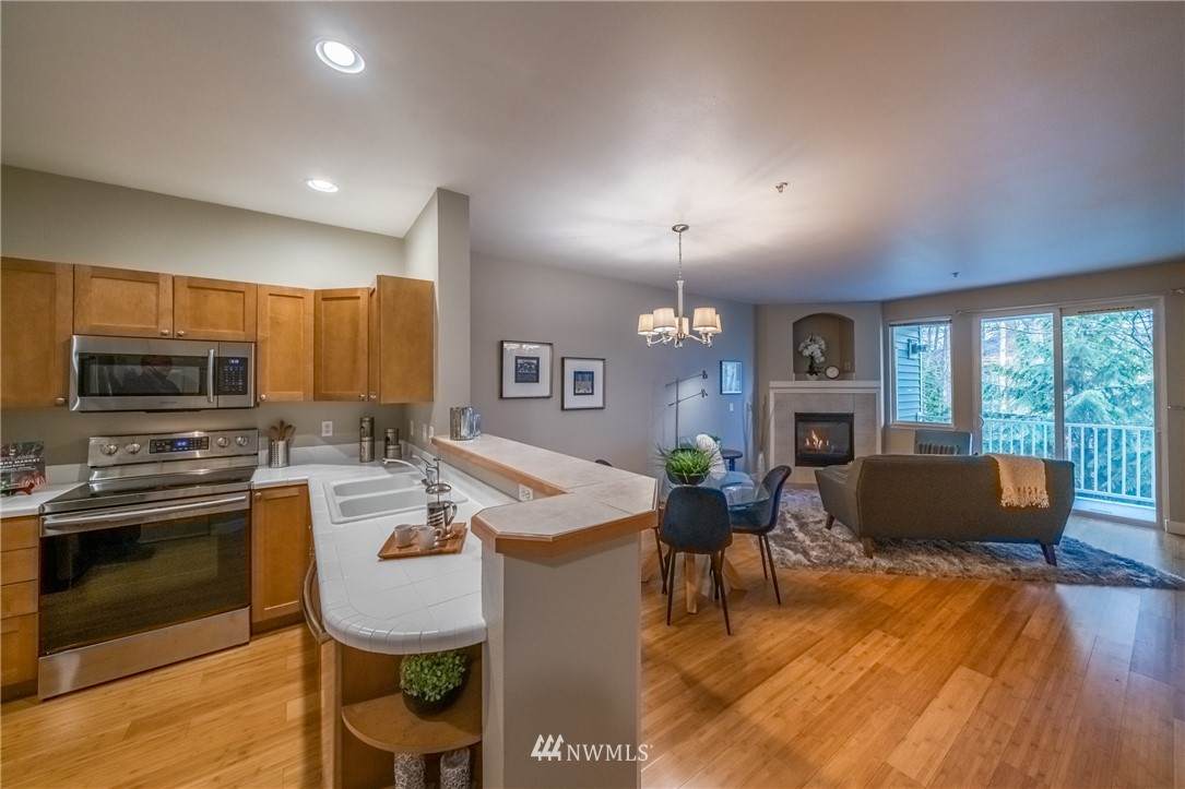 12712 Admiralty Way - Photo 1