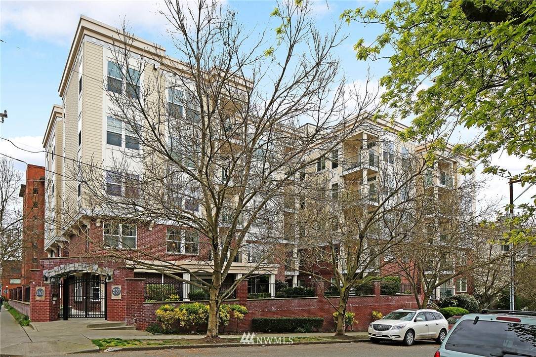 530 4th Avenue - Photo 1