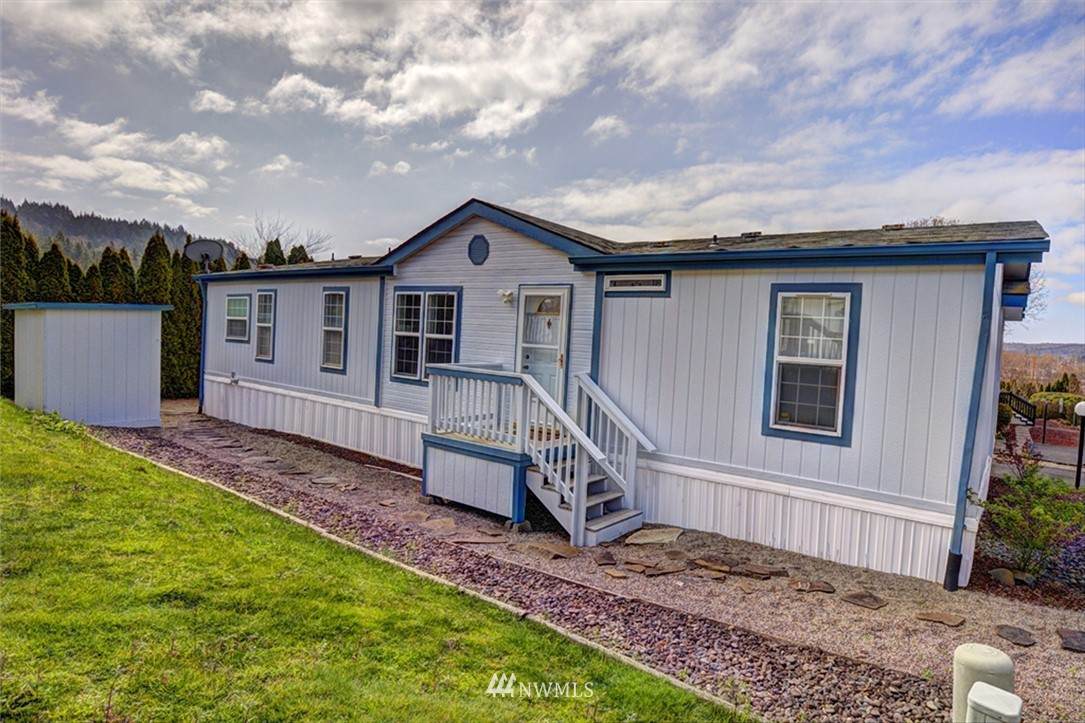 5400 Meeker Drive - Photo 1