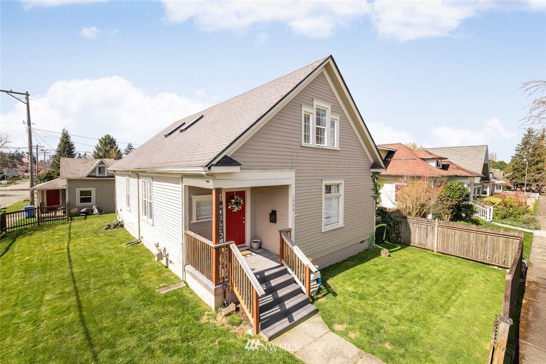 1202 Fife Street - Photo 1