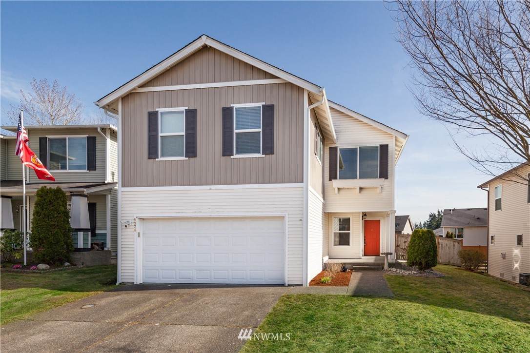 9926 195th Avenue - Photo 1