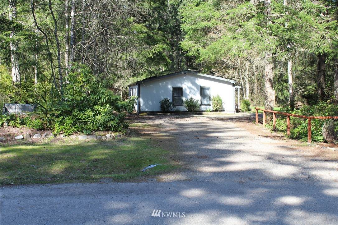 8123 Pelican Lane - Photo 1
