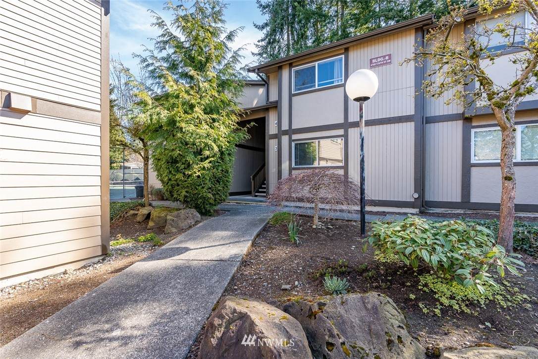 4705 176th Street - Photo 1