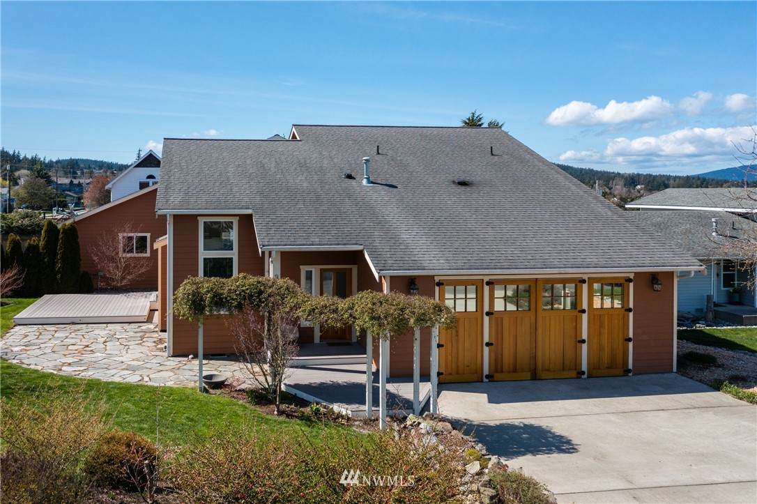 3922 S Avenue - Photo 1