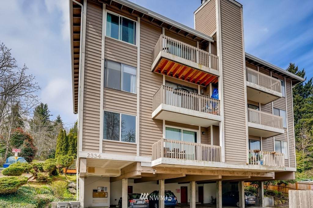 2334 102nd Street - Photo 1