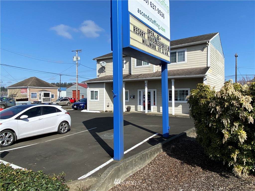 800 Wishkah Street - Photo 1