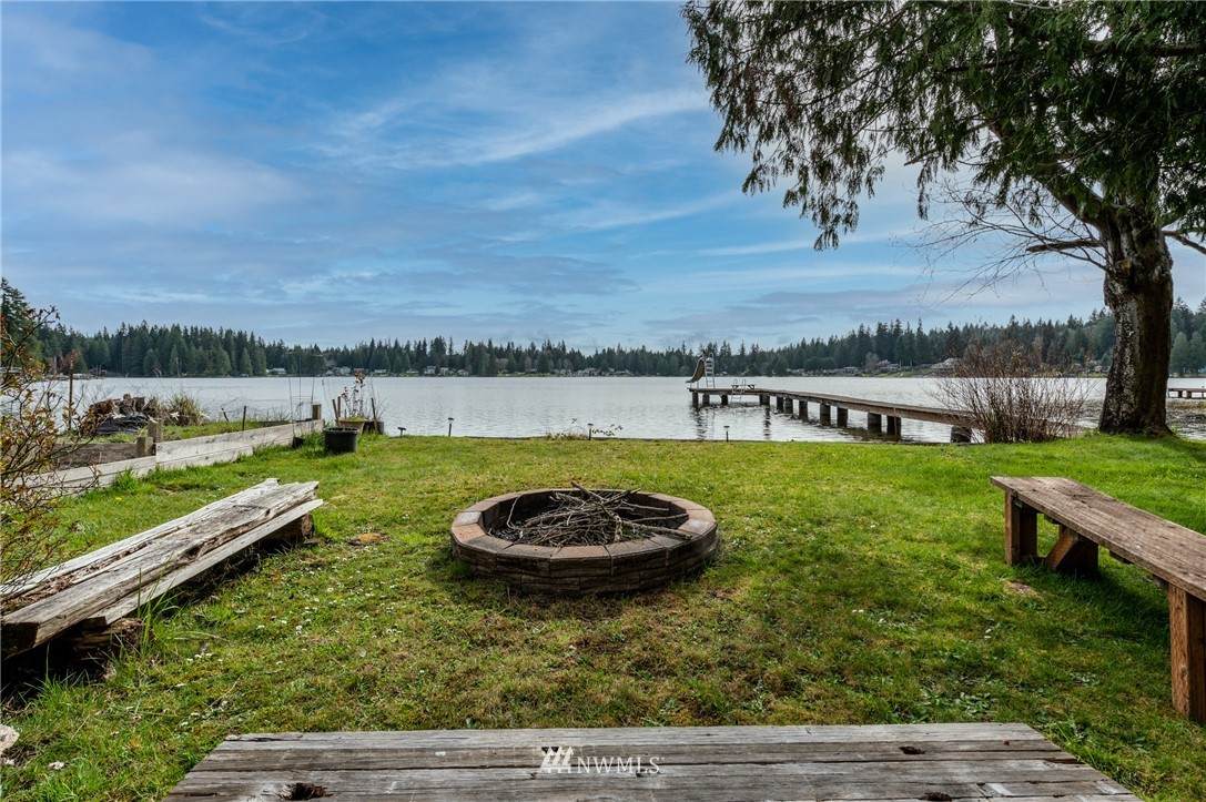 15022 Lake Goodwin Road - Photo 1