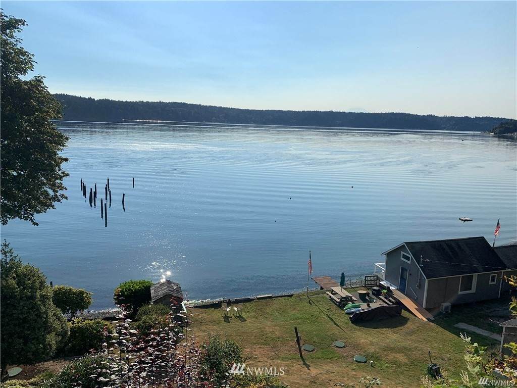 1227 Maplewood Beach Drive - Photo 1