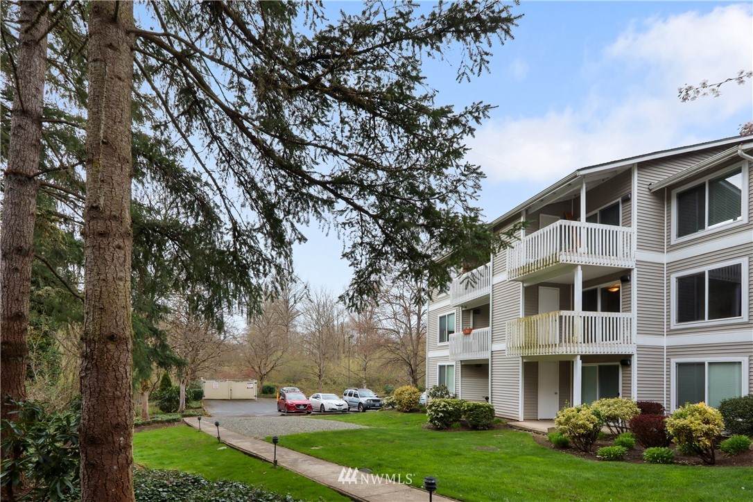 4515 125th Avenue - Photo 1