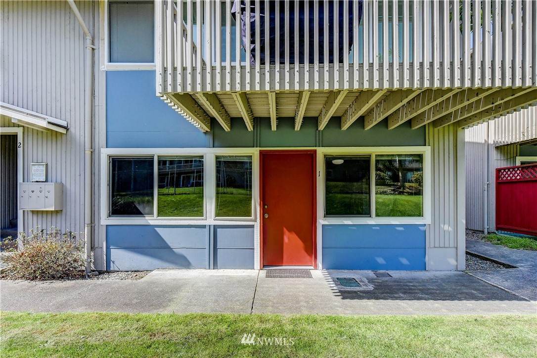 9623 248th Street - Photo 1