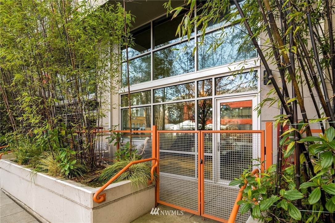 401 9th Avenue - Photo 1
