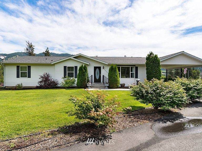 10765 Lone Pine Drive - Photo 1