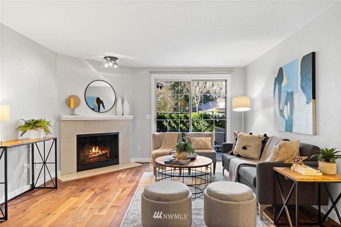 221 9th Street - Photo 1