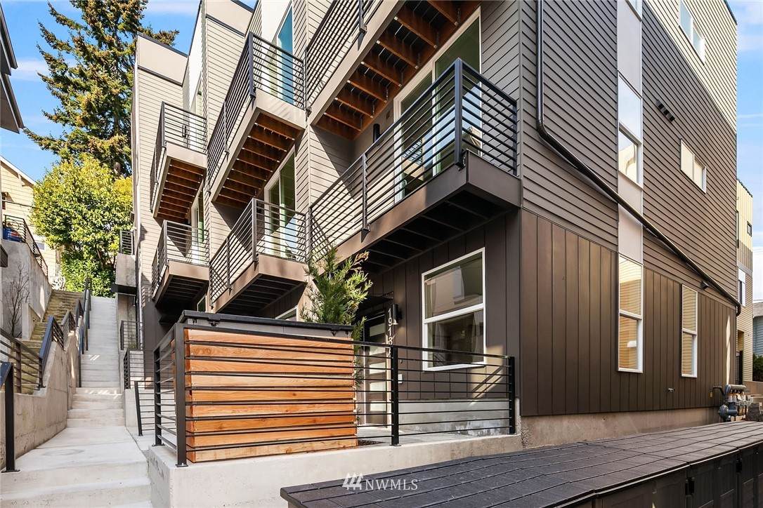 1913 15th Avenue - Photo 1