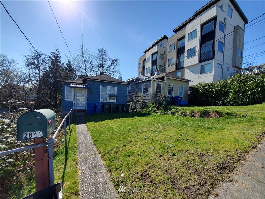 2851 -2853 Yancy Street - Photo 1