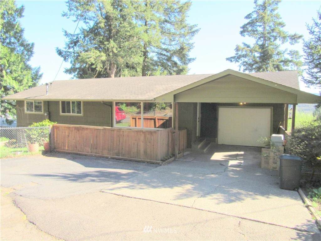 2402 Sunrise Street - Photo 1