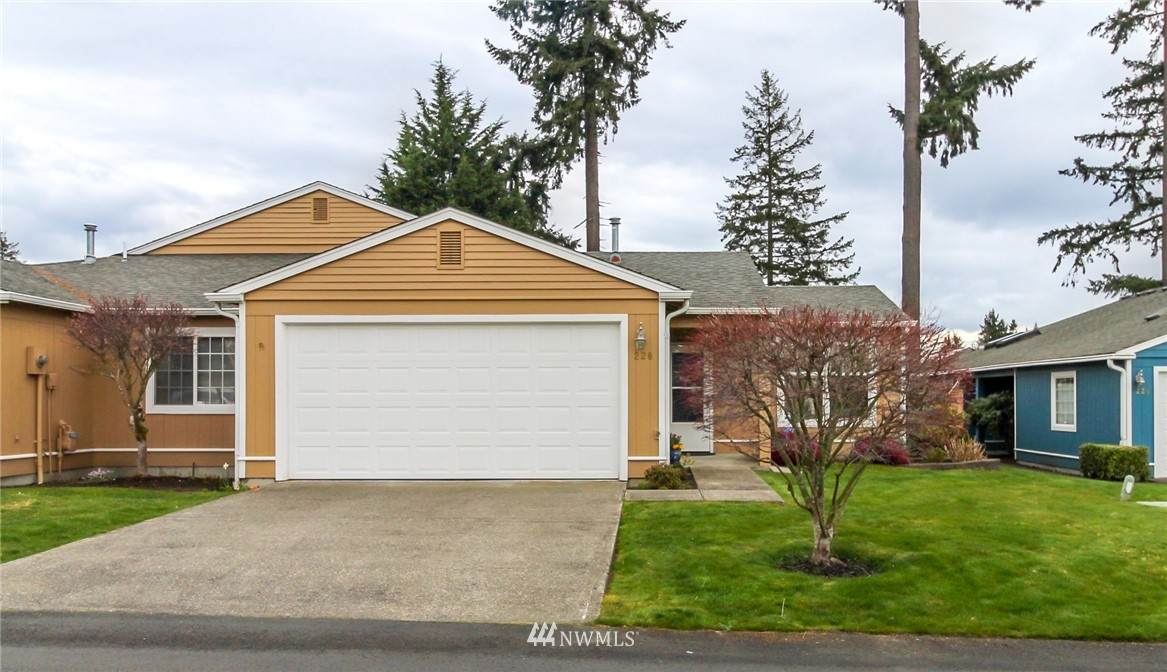 228 105th Street - Photo 1