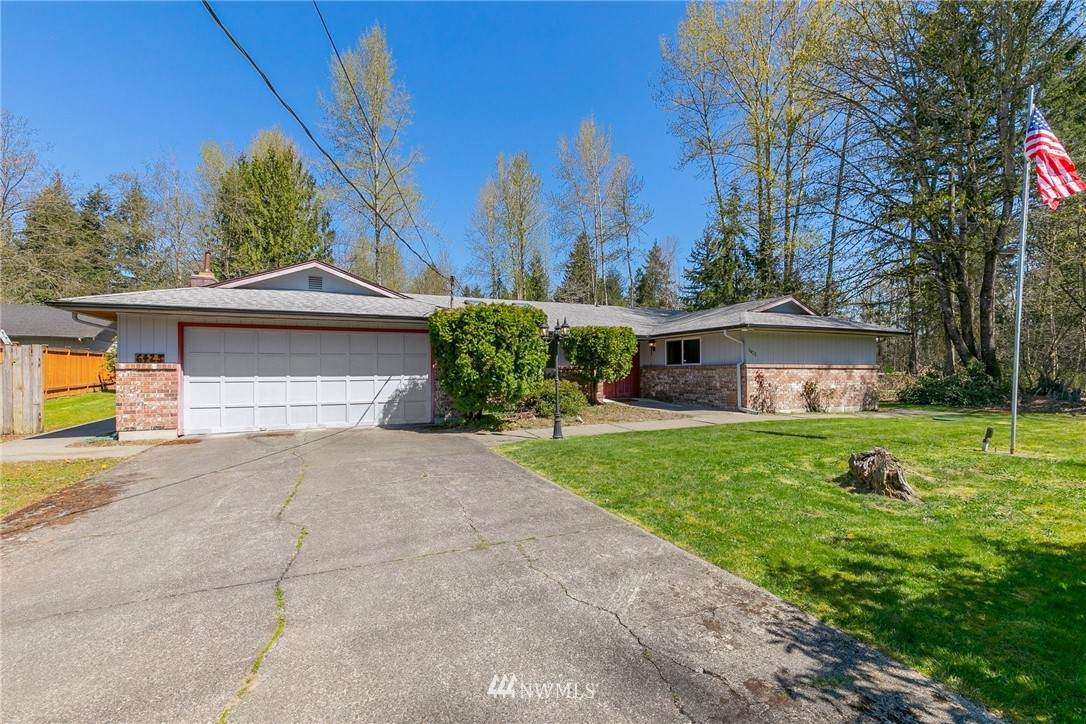 6423 144th Street - Photo 1
