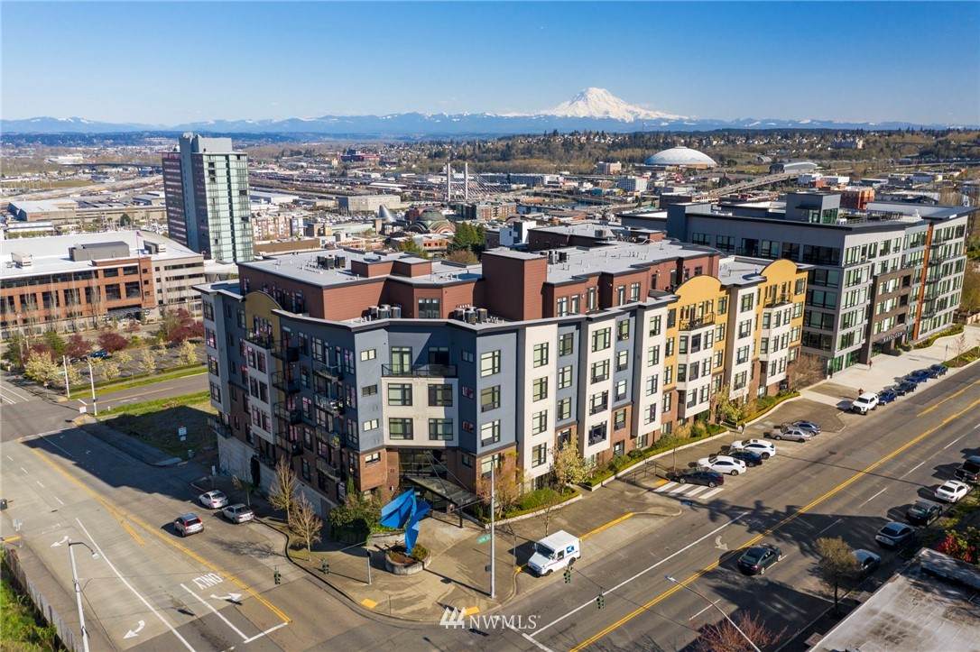 1501 Tacoma Avenue - Photo 1