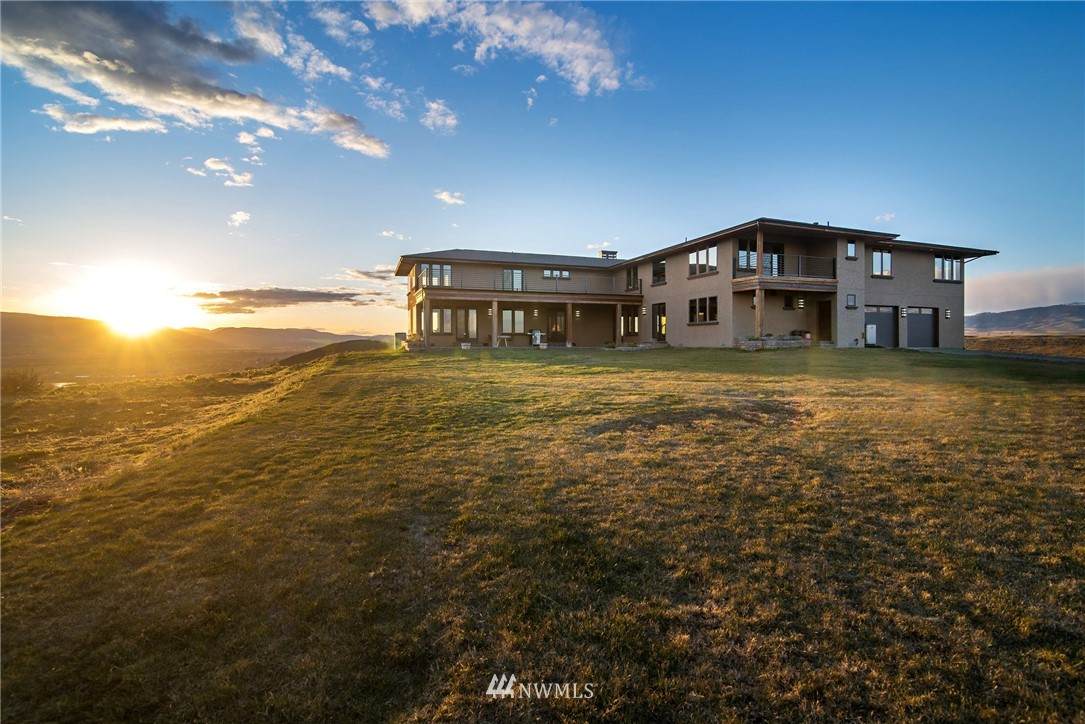 1080 Sundance Lane - Photo 1