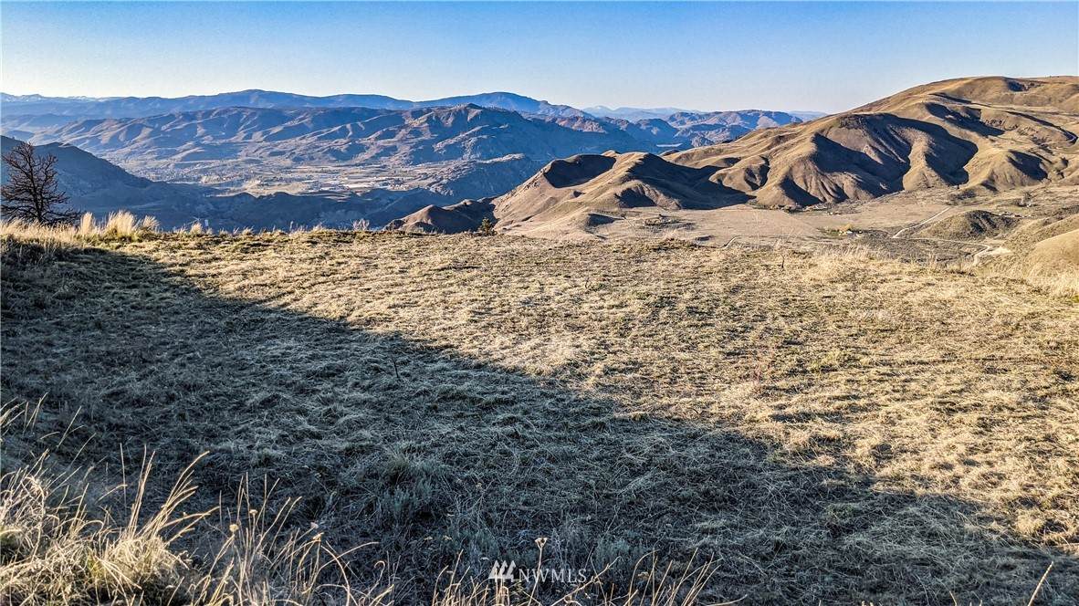 40 Rocky Road - Photo 1