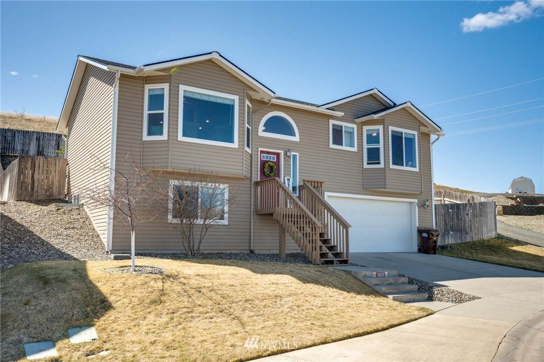 1265 Latour Peak Street - Photo 1