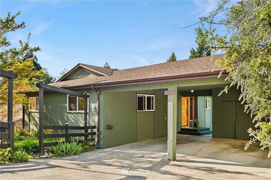 3018 103rd Street - Photo 1