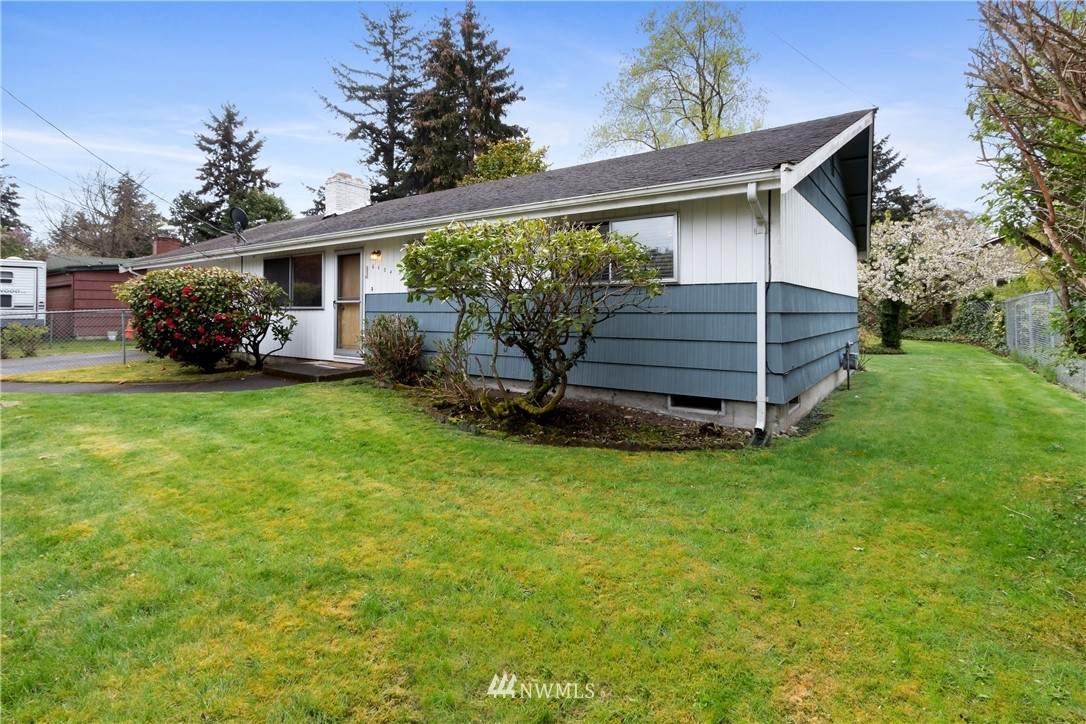 6604 Lake Grove Street - Photo 1
