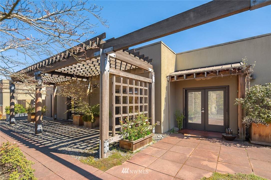 816 Union Street - Photo 1