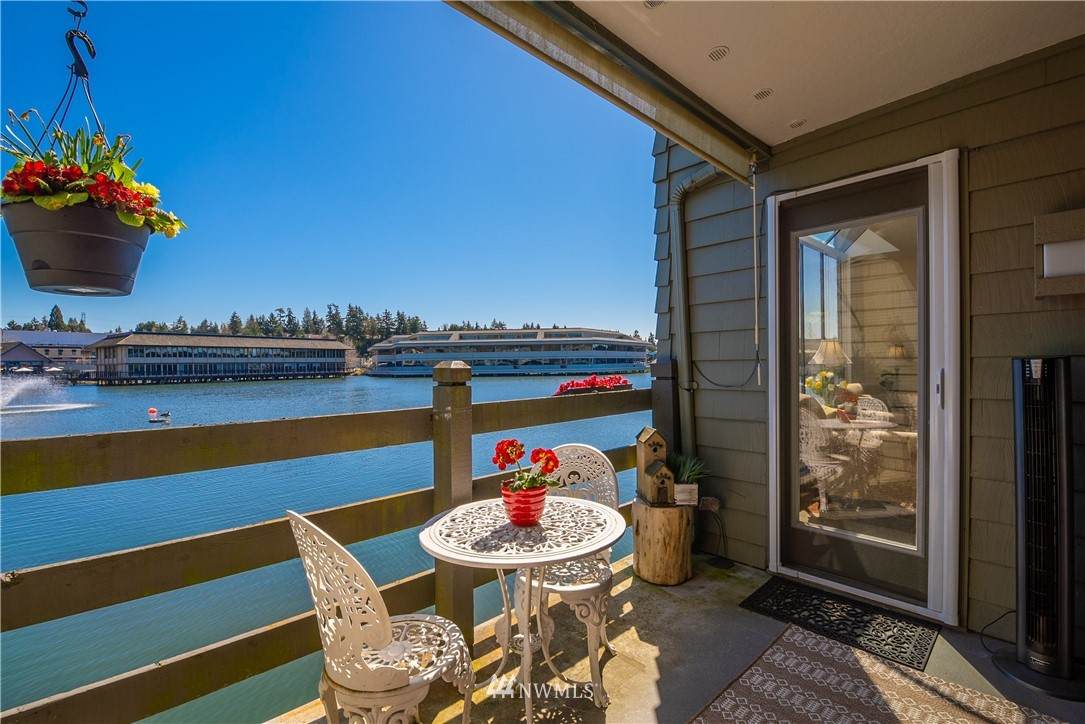 7 Lake Bellevue Drive - Photo 1