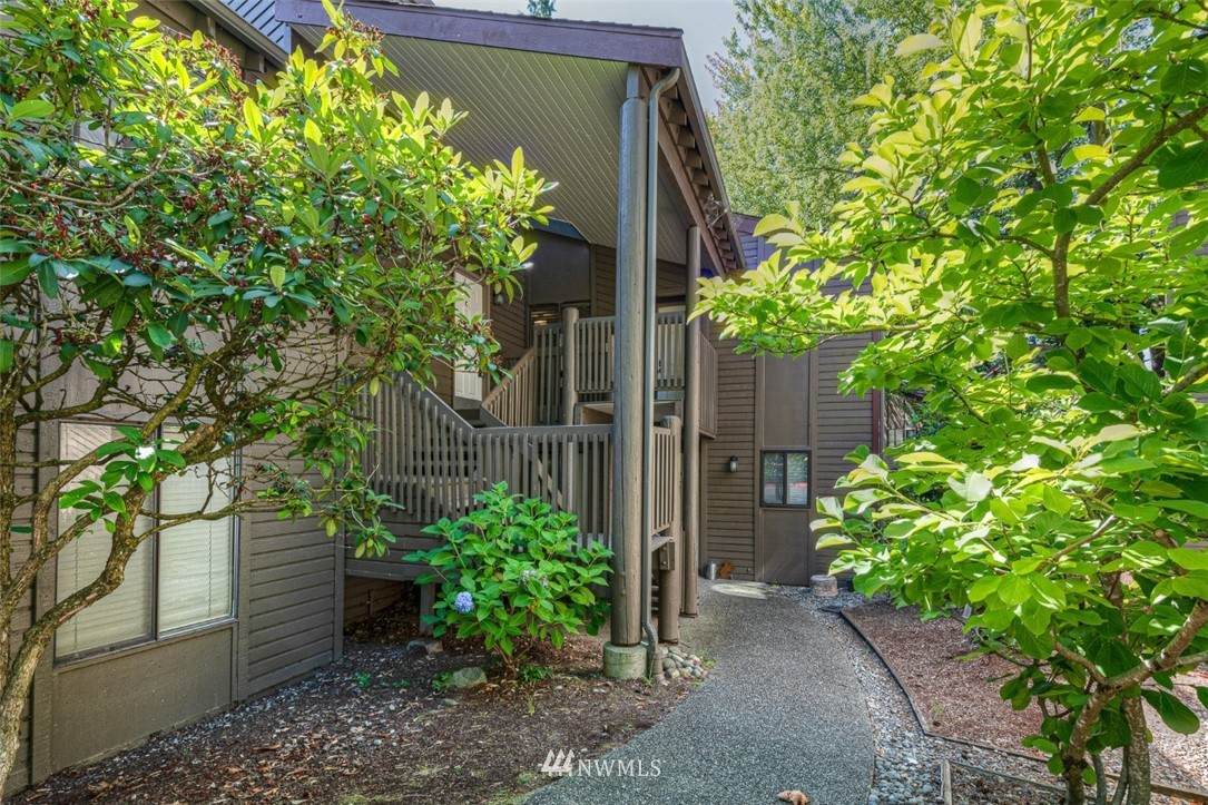10014 122nd Street - Photo 1