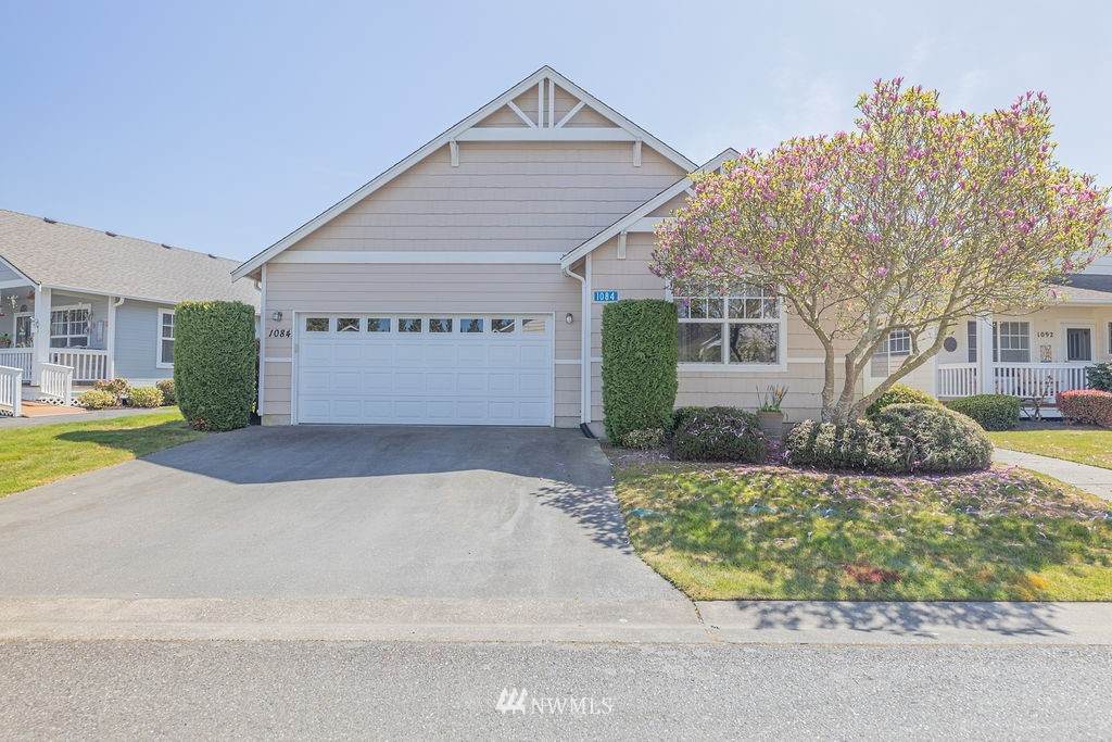 1084 Fidalgo Drive - Photo 1