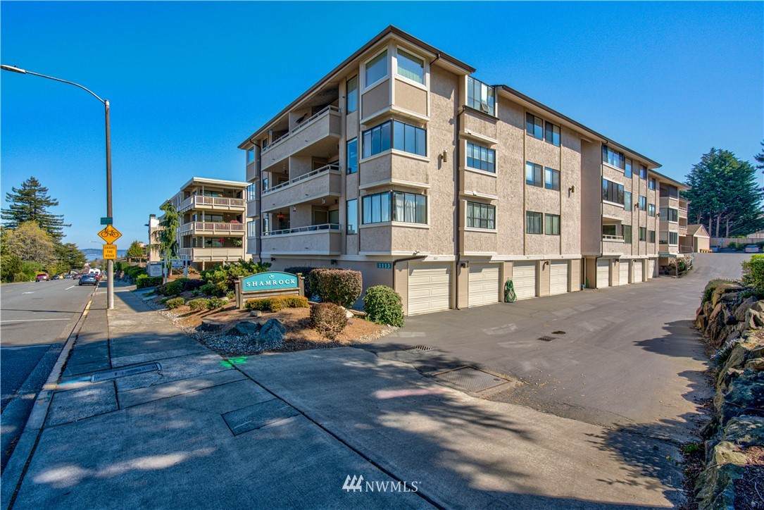 1113 5th Avenue - Photo 1