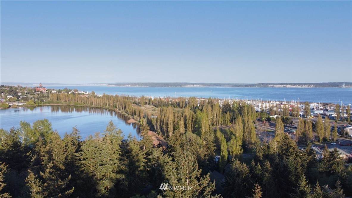 1590 Jackman Street - Photo 1