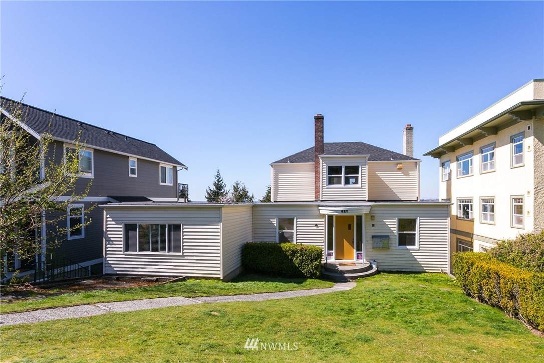 617 Forest Street - Photo 1