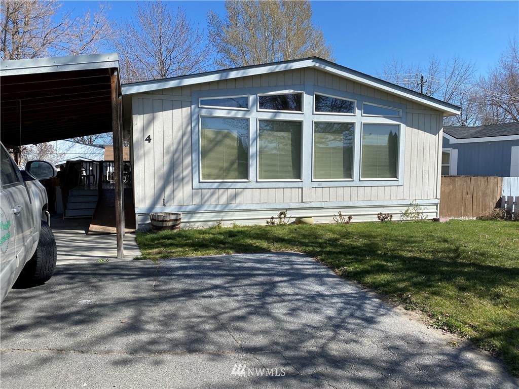 3211 Wapato - Photo 1