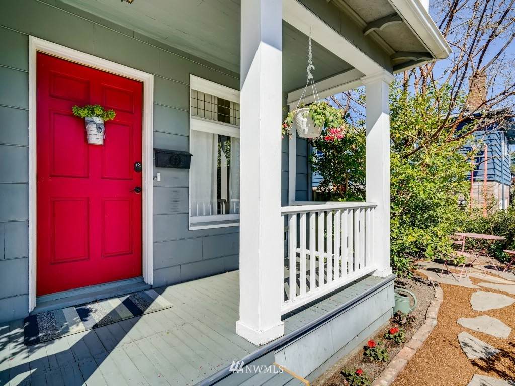 4310 Seattle Street - Photo 1