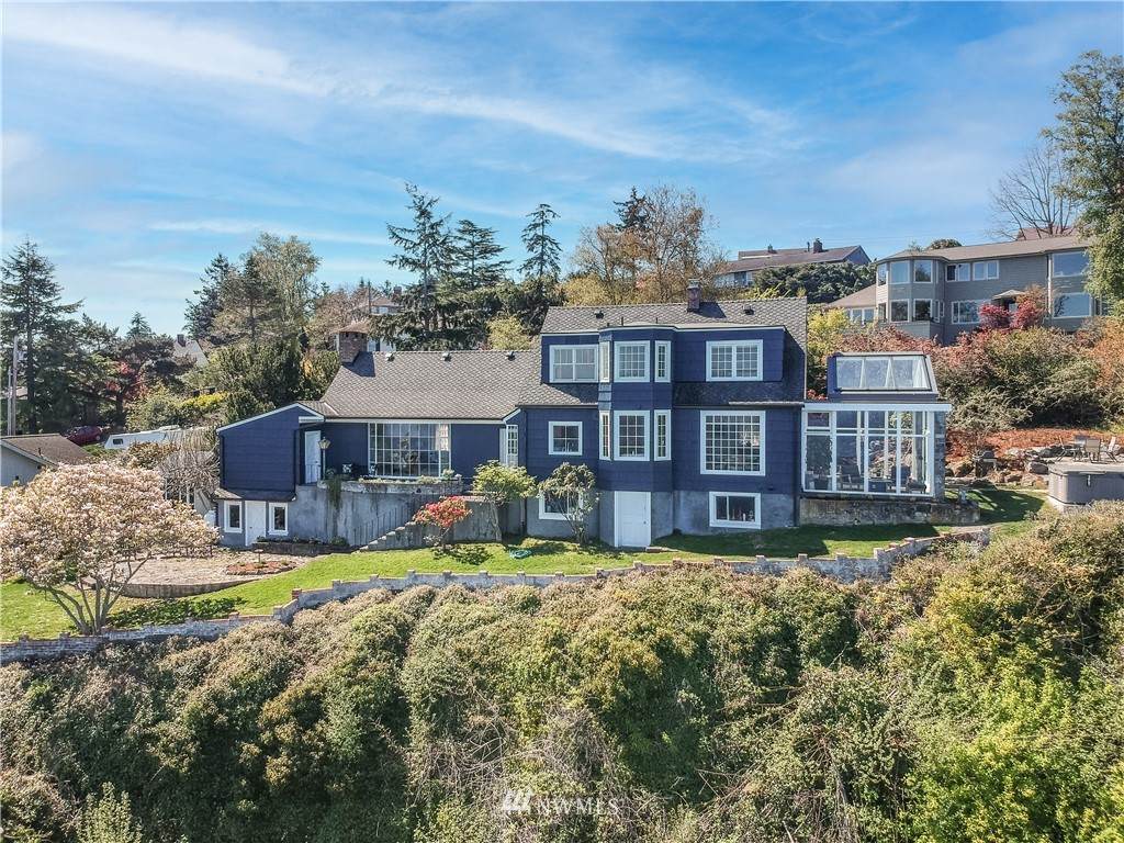 1526 Clallam Street - Photo 1