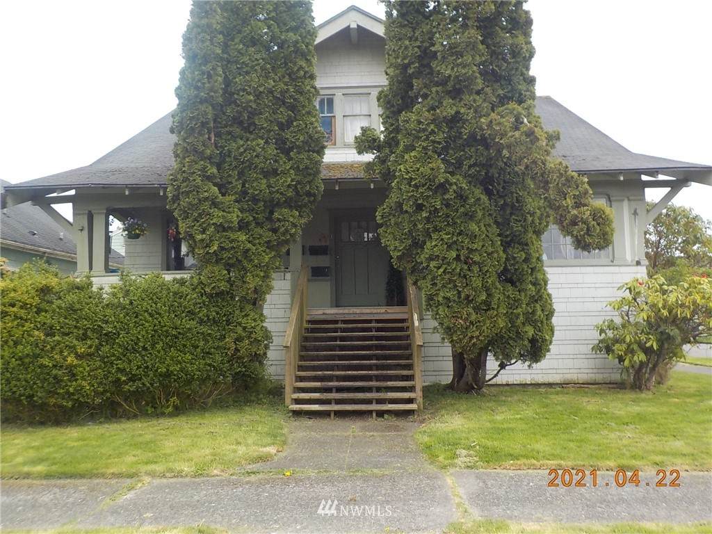 521 3rd Street - Photo 1