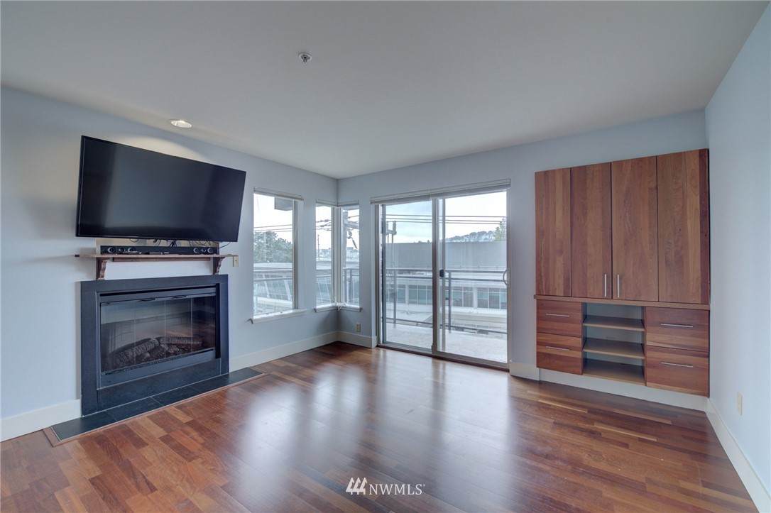 1550 Eastlake Avenue - Photo 1