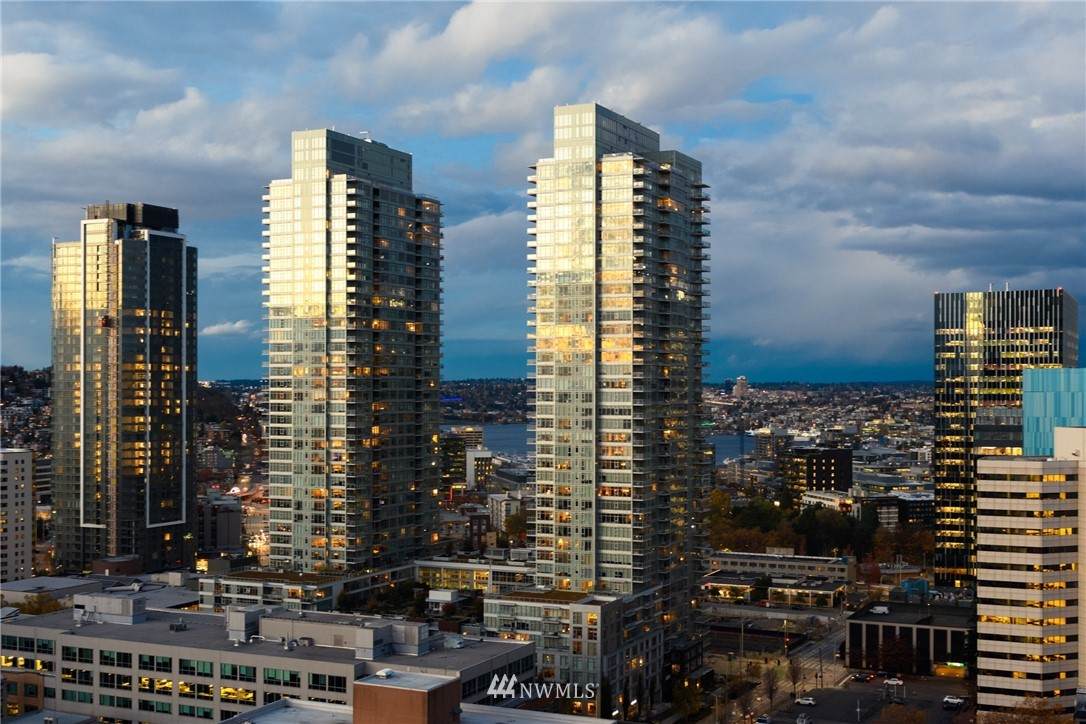 583 Battery Street - Photo 1